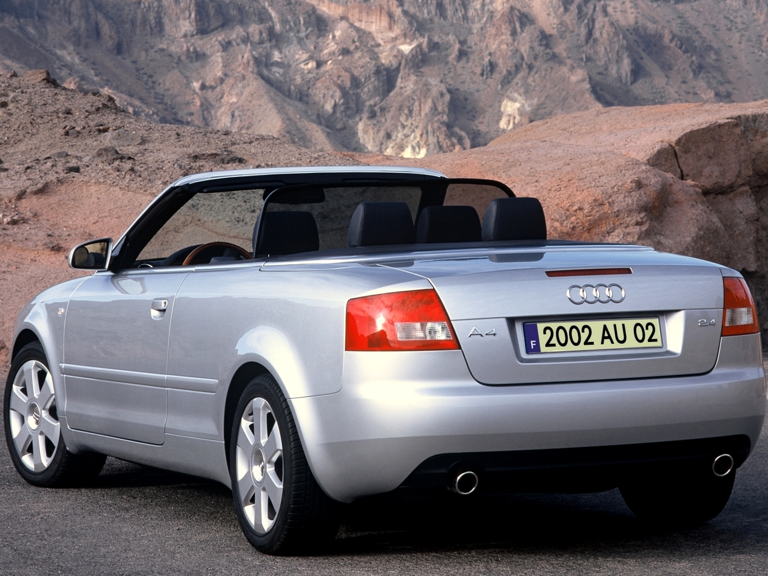 Audi a4 Cabriolet салон