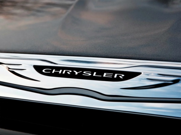 Chrysler 200 фото